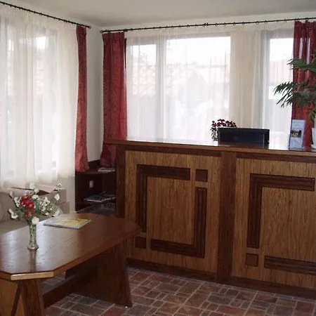 Къща за гости & Mountain Romance 3*