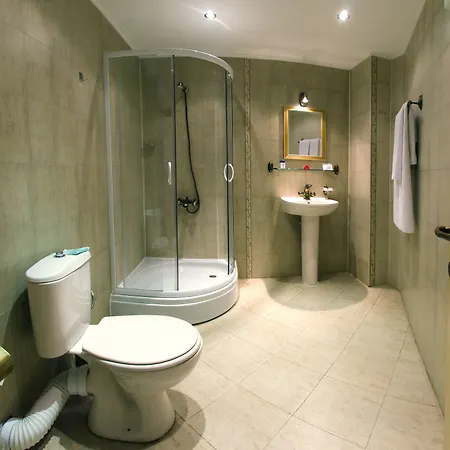 & Mountain Romance Къща за гости 3*