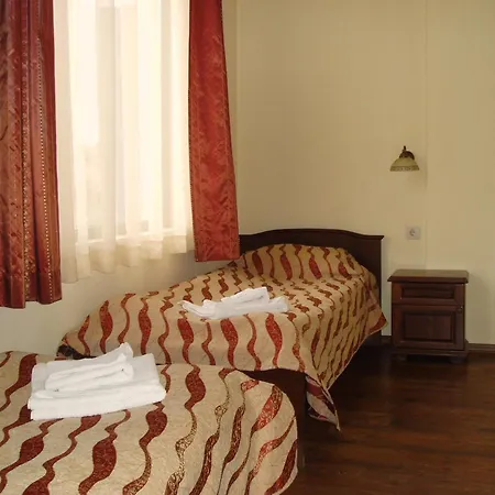 & Mountain Romance Guest house