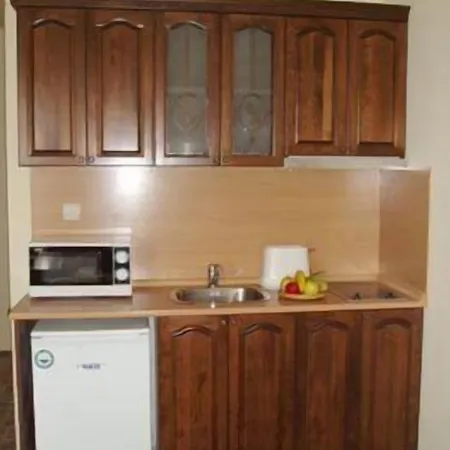 & Mountain Romance Guest house