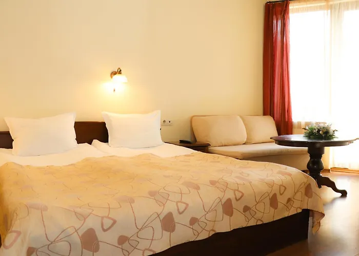 & Mountain Romance Guest house