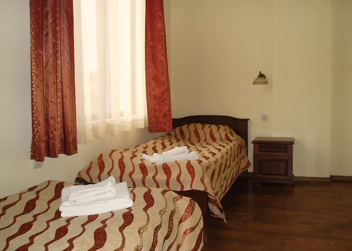 & Mountain Romance Guest house