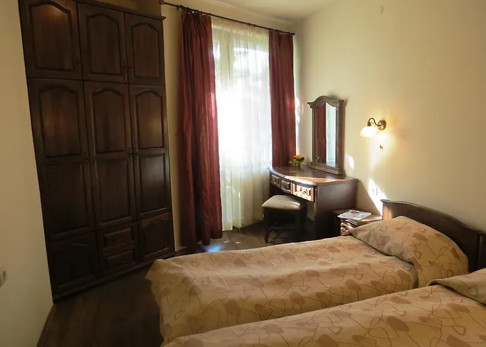 & Mountain Romance Guest house